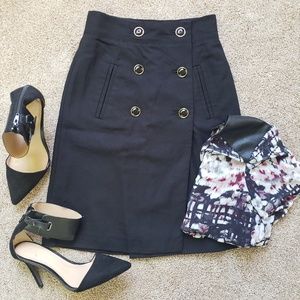 Banana Republic Button-Down Black Pencil Skirt 00P